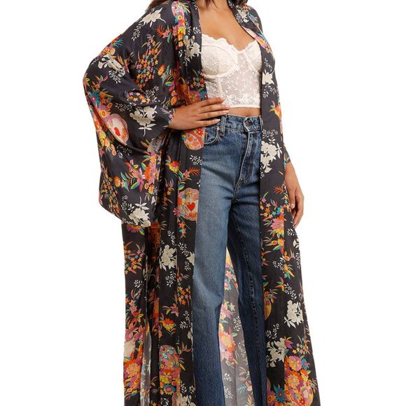 Spell & The Gypsy Leo Maxi Robe NWT - Picture 3 of 8